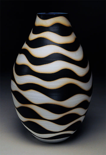 Wavy Bands. Urn